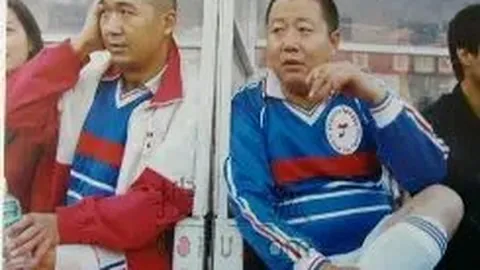 那不勒斯对乌迪内斯前瞻：蓝鹰领跑最佳阵容，那不勒斯双星夺月度殊荣